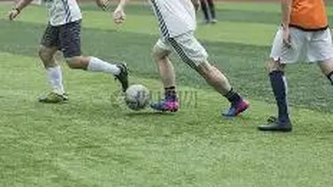 Vogue20周年特刊：11位女星诠释卓越职场风采