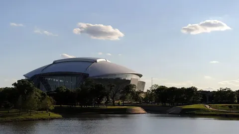 “比萨迎战科莫，客场挑战能否逆袭夺冠？”